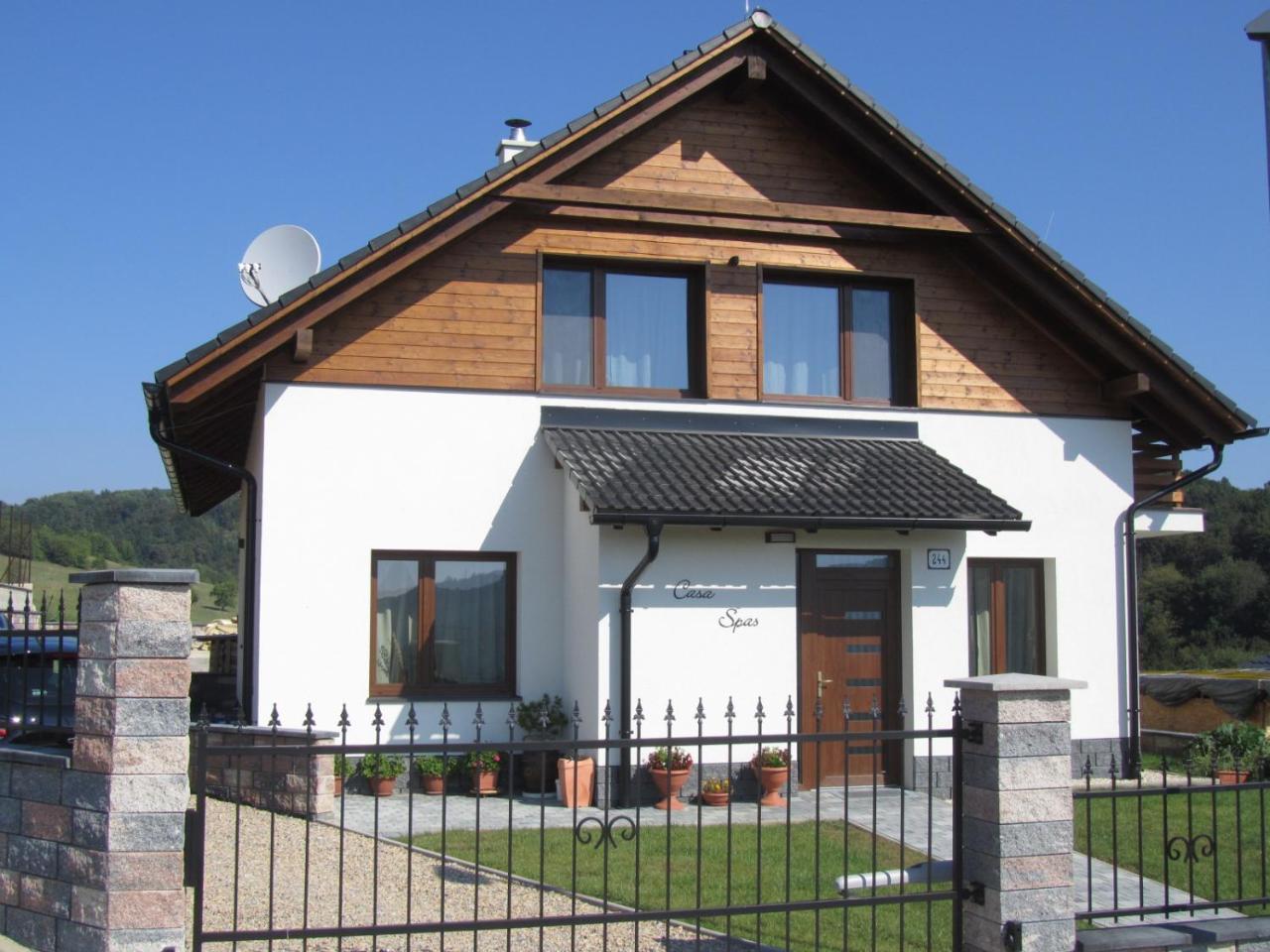 Casa Spas Banska Bystrica Ngoại thất bức ảnh